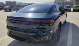 比亚迪最新信息爆料车,颠覆性技术革新，引领新能源汽车新时代