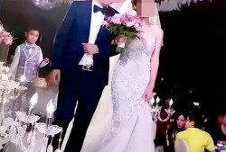 新郎结婚现场爆料视频,新郎婚礼现场甜蜜瞬间大揭秘