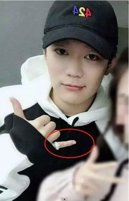 李贺吃瓜看娱乐圈,揭秘娱乐圈背后的故事